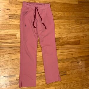 FIGS Kade cargo scrub pants. Size: XS. In QUARTZ